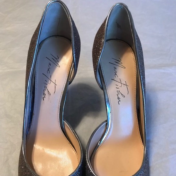Marc Fisher D’Orsay Silver-Glitter Pumps. 7M. - Picture 7 of 15